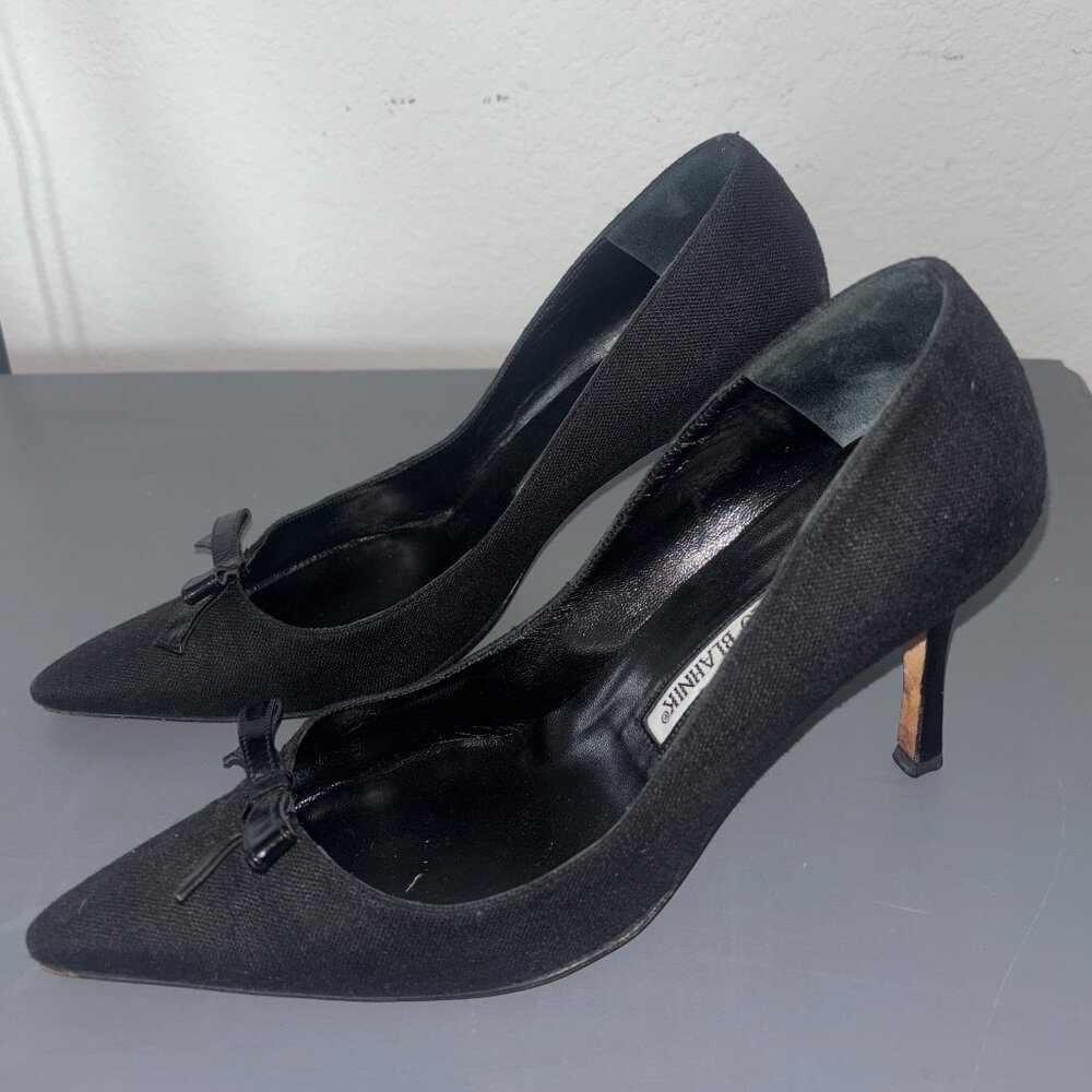 Manolo Blahnik Puerti black flannel and leather cap-toe pump, 90mm